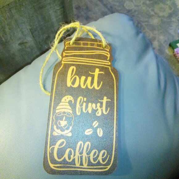 FARMHOUSE SIGN - Picture 1 of 1